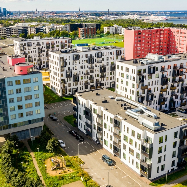 Samara, Apartment house with a store on the ground-floor "Маяк", Vodnikov st